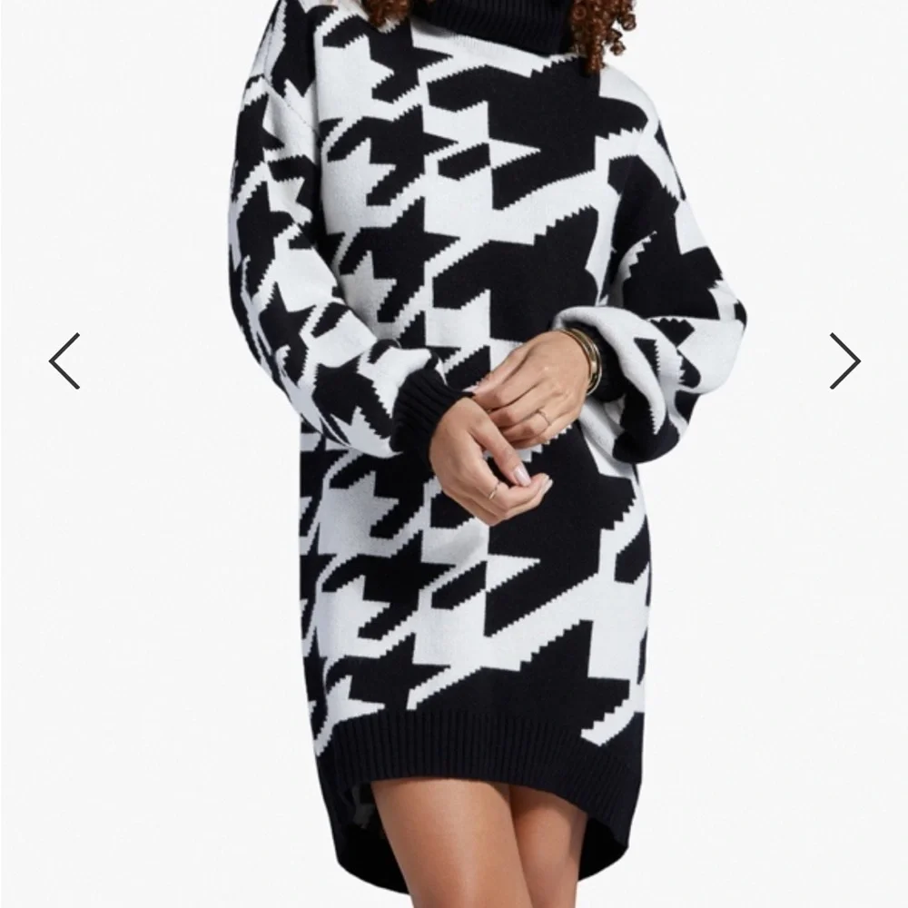 Oversized Houndstooth Sweater Dress - Picture 2 of 5